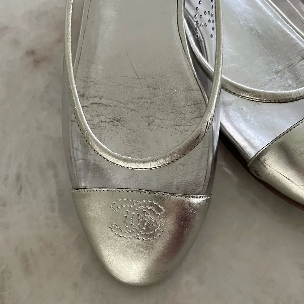 CHANEL Silver Leather Slingback Flats